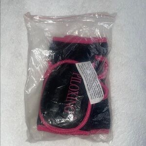 Piloxing Gloves—New in bag
